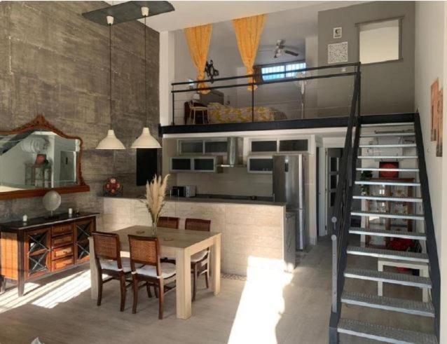 Rural Loft With Pool Views Peaceful Place Near The Center
