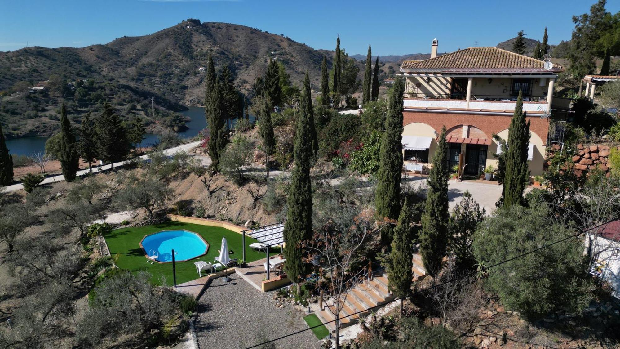 Casa de Férias Rural Loft With Pool Views Peaceful Place Near The Center Málaga
